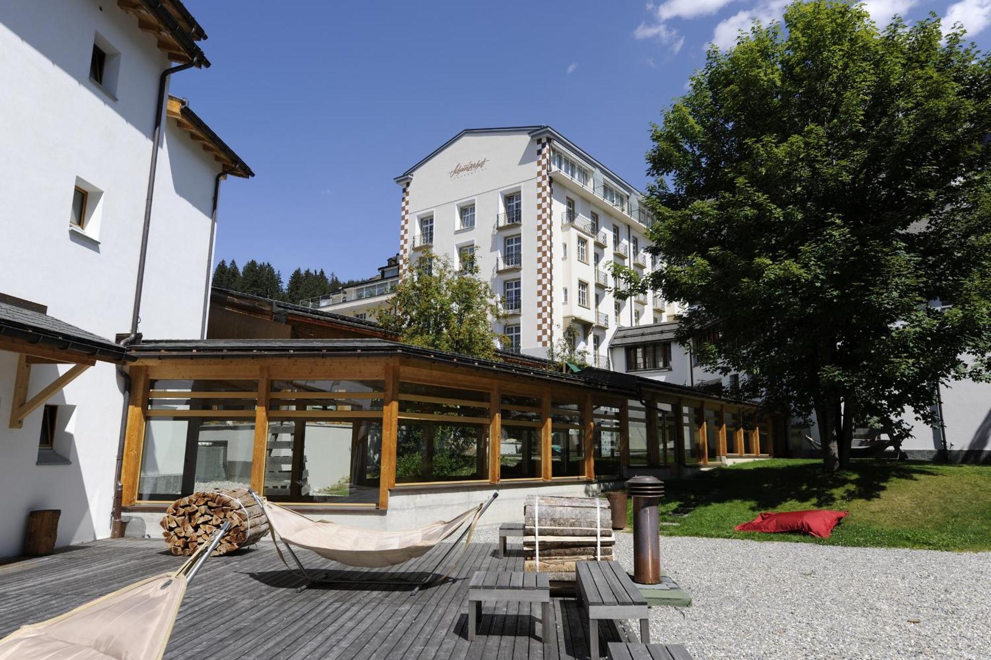 Hotel Schweizerhof Lenzerheide Exterior photo