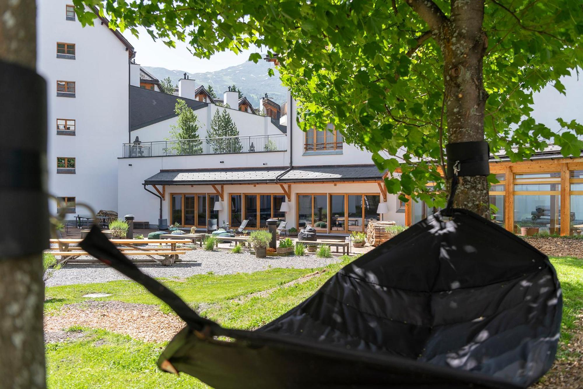 Hotel Schweizerhof Lenzerheide Exterior photo